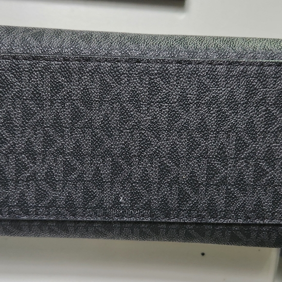 Michael kors small handbag - Picture 4 of 6